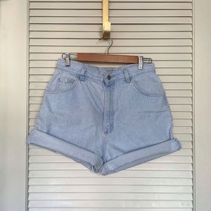 Vintage Lee Light Wash Denim High Rise Mom Jean Shorts